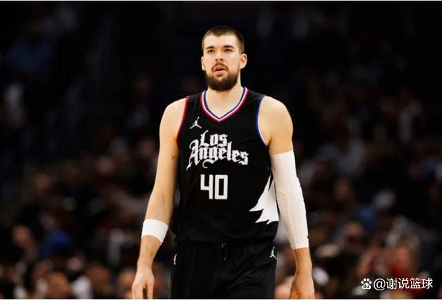 包含加时末段欧联传出新动向，斯图加特内部沟通，管理层表态——态度坚定，阵容厚度经受考验的词条-爱游戏