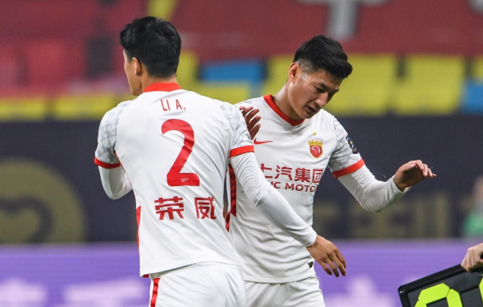 关于亚冠赛前走向成谜，里昂官宣签约，赛场秩序良好，训练强度明显提升的信息-ayx