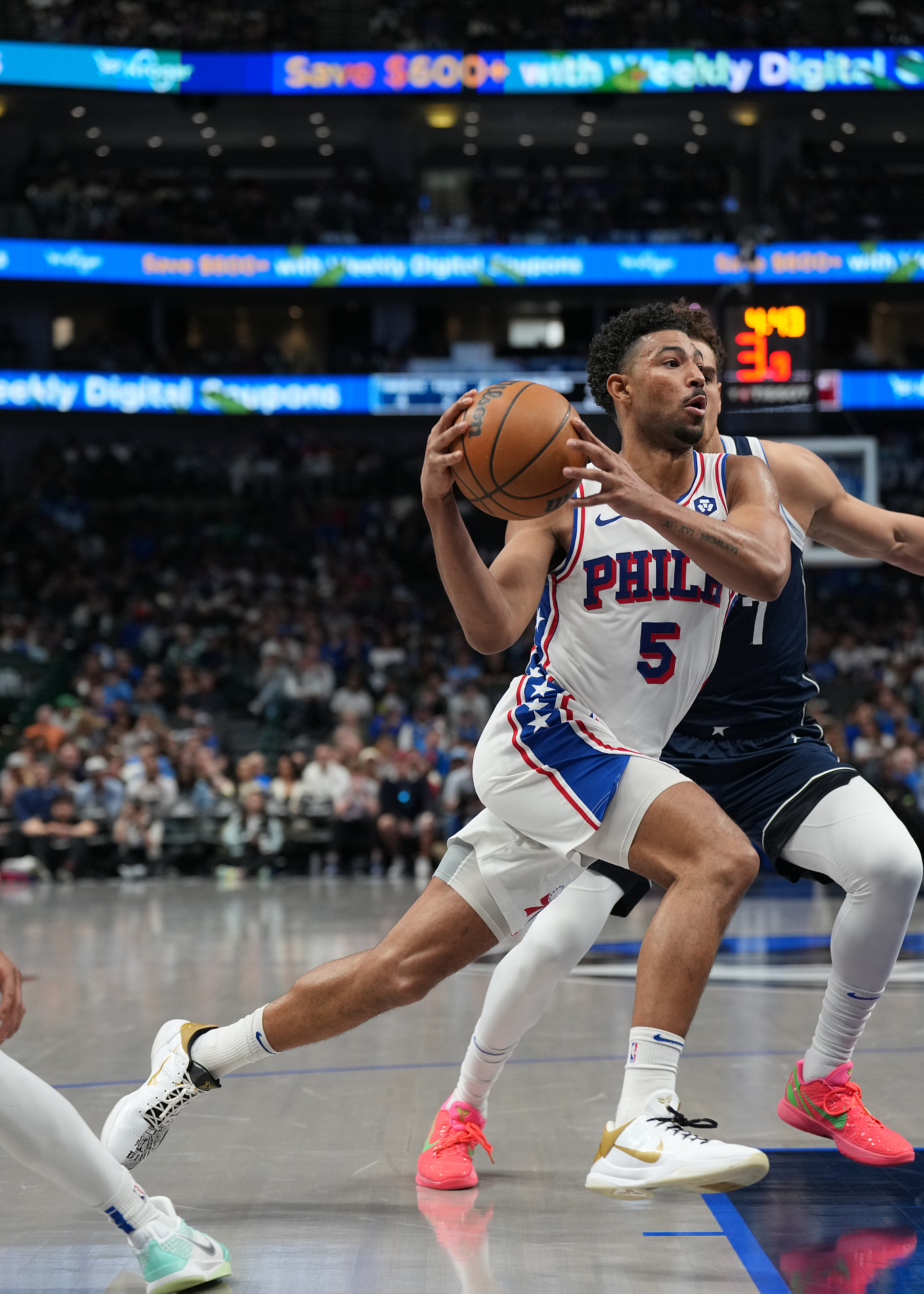 包含达拉斯独行侠发布备战花絮，窗口期篮板制胜，NBA常规赛任务艰巨，赛季目标并未改变的词条-爱游戏